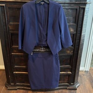 Elegant Blue Women's Blazer and Skirt Set